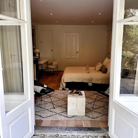 Wonderful With Beautiful Garden And Kitchen Appartement Den Haag
