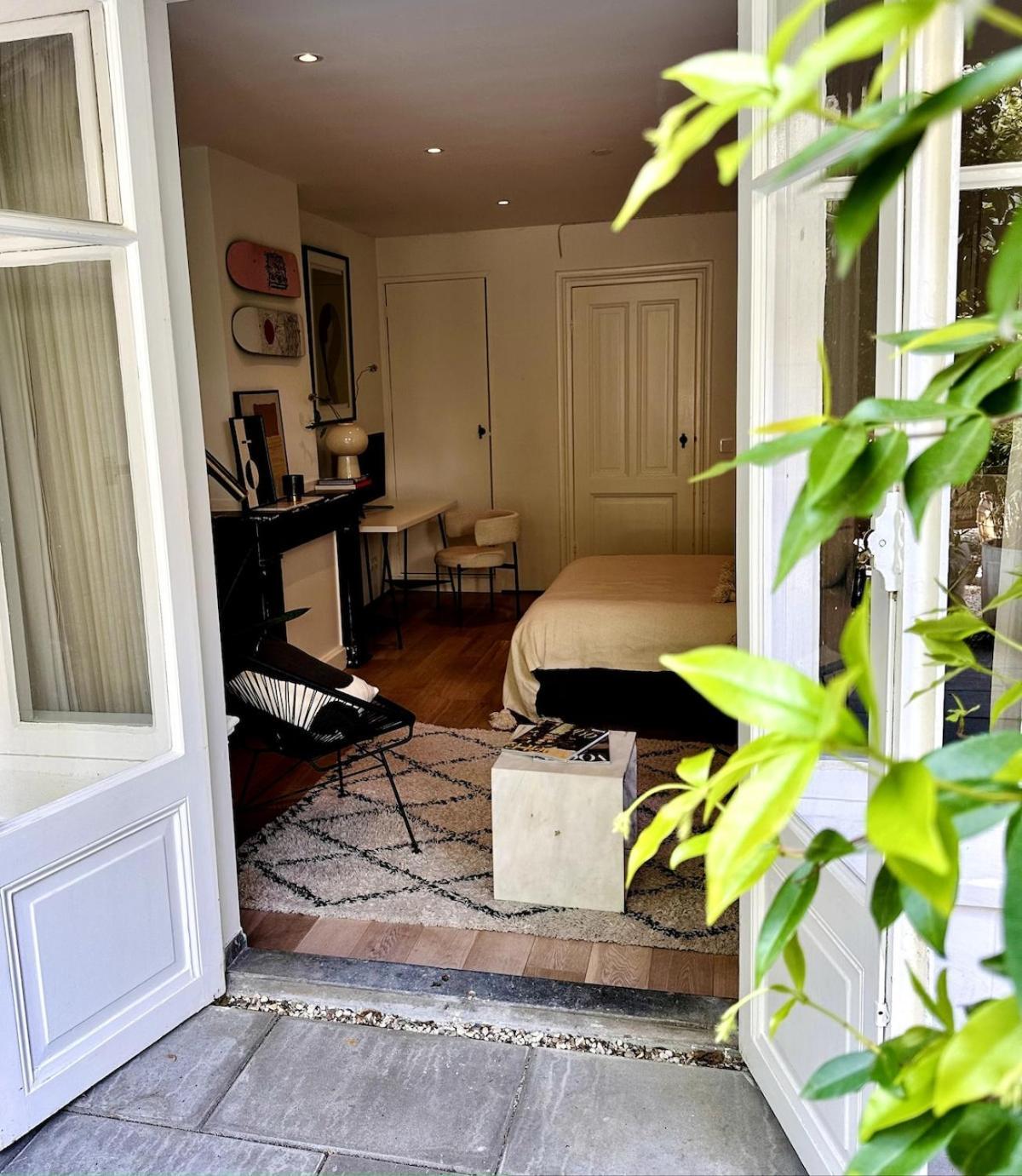 Wonderful With Beautiful Garden And Kitchen Appartement Den Haag